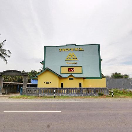 Oyo 90796 Hotel Mulya Indah Tambakmulya 外观 照片
