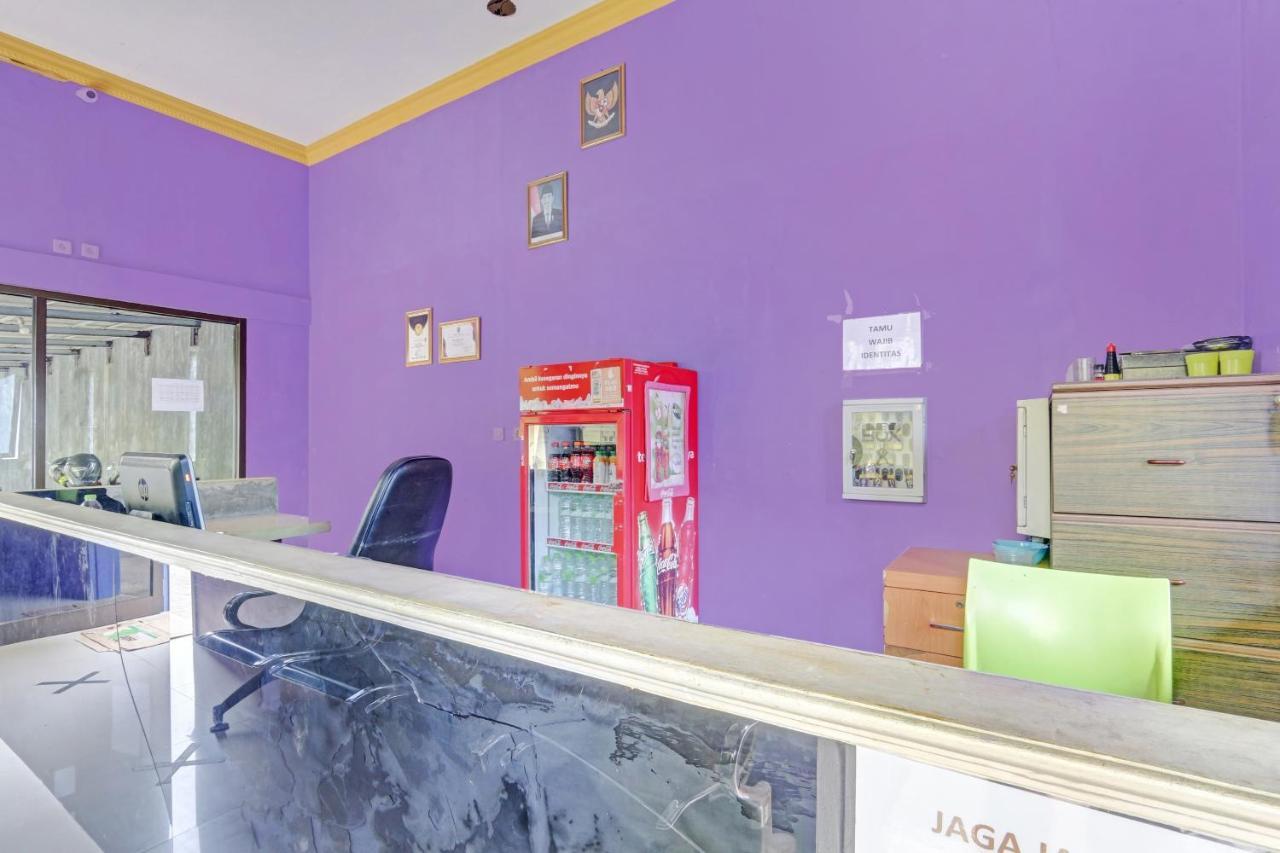 Oyo 90796 Hotel Mulya Indah Tambakmulya 外观 照片