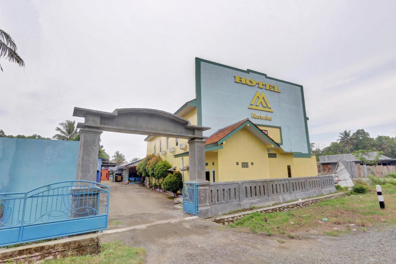 Oyo 90796 Hotel Mulya Indah Tambakmulya 外观 照片