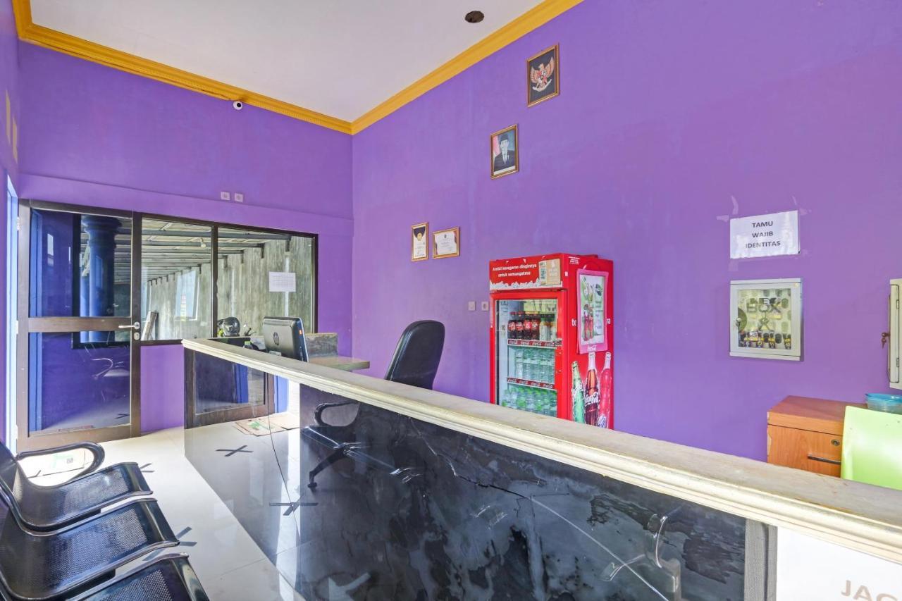 Oyo 90796 Hotel Mulya Indah Tambakmulya 外观 照片