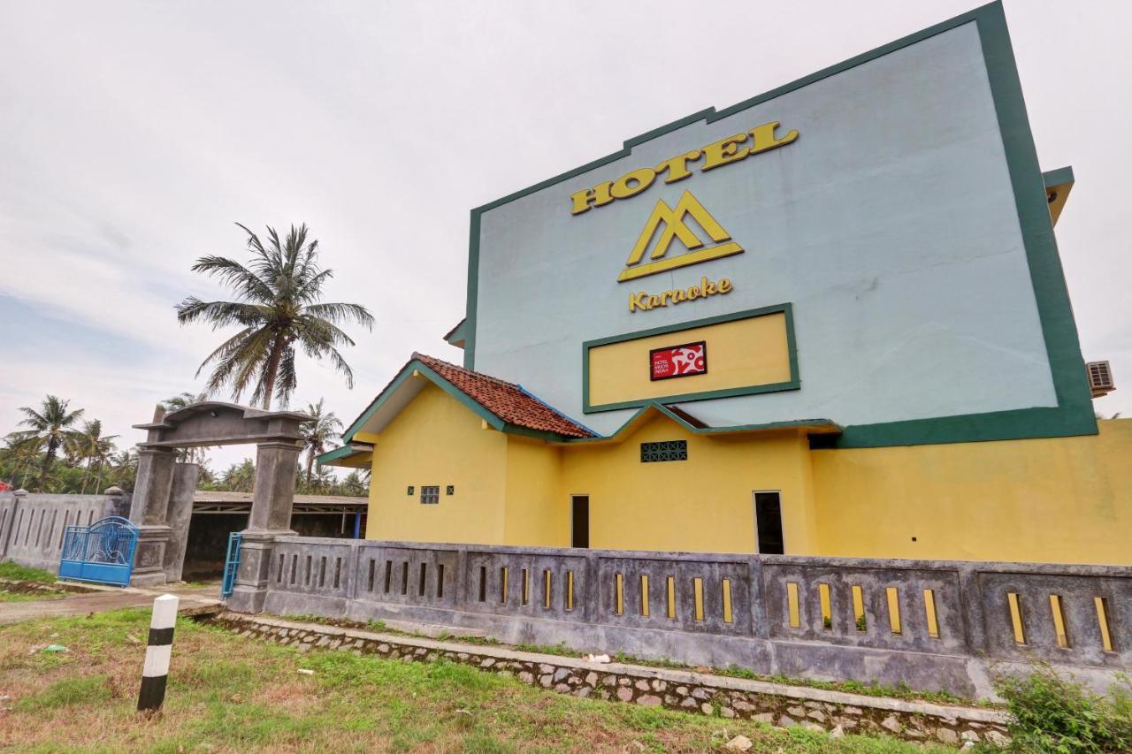 Oyo 90796 Hotel Mulya Indah Tambakmulya 外观 照片
