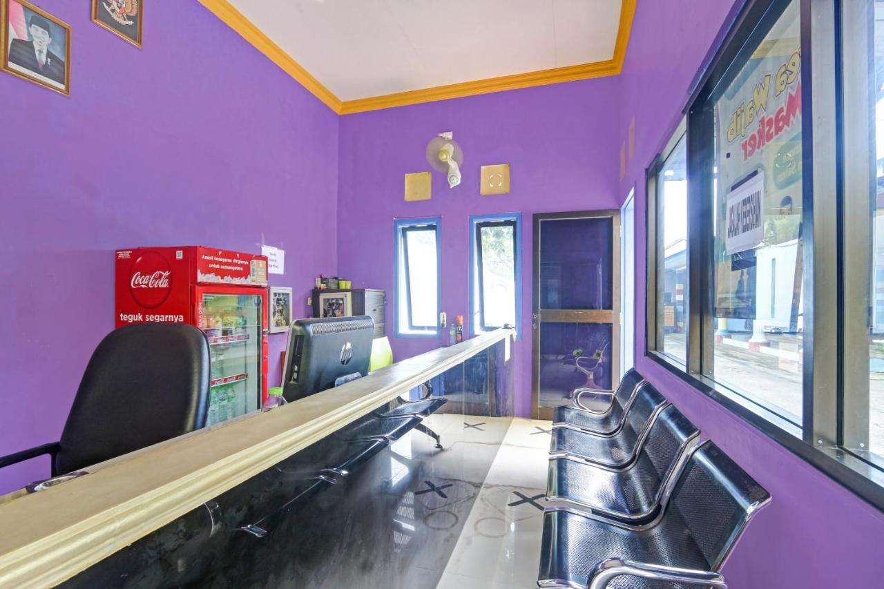 Oyo 90796 Hotel Mulya Indah Tambakmulya 外观 照片
